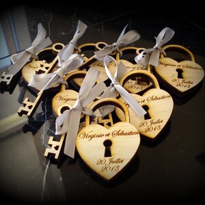 50 Heart and Key Wedding Favors image 4