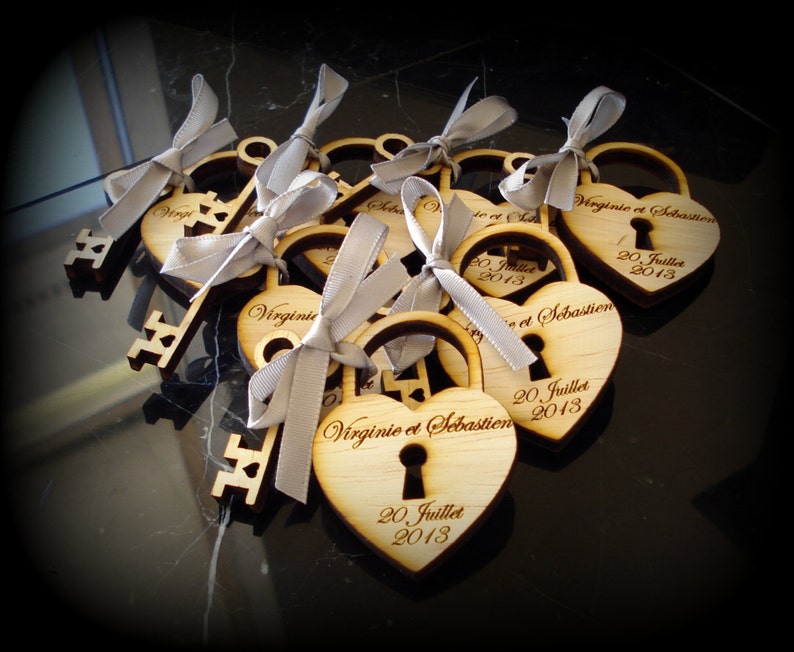 50 Heart and Key Wedding Favors image 4