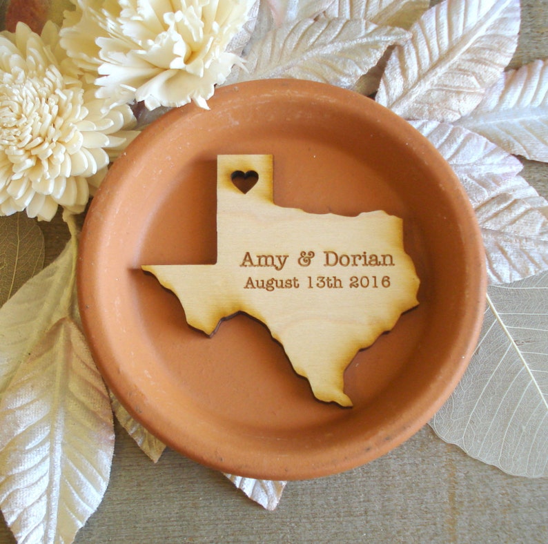 100 Texas Wedding Favors Custom Engraved image 1