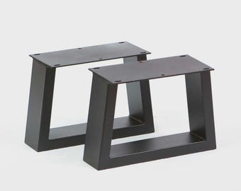 8" de alto, patas de mesa cortas, forma trapezoidal