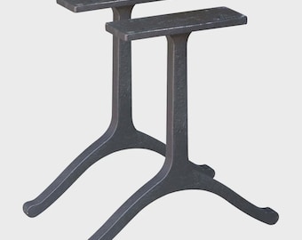 16" de alto, patas de hierro fundido para banco o mesa de centro, en forma de horquilla, color negro.