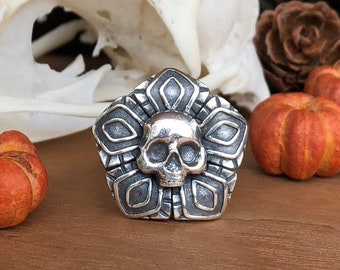 Size 7 - Skull Flower ring in Sterling Silver - tropical exotic flower jungle quirky 3D skullflower dark flower Halloween Day of the Dead