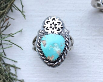 Size 7.25 - Snowflake candy cane twisted wire ring with Tyrone turquoise cabochon in Sterling Silver everyday jewelry winter ice queen