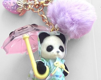 Llavero de Sylvanian Panda hecho a mano con paraguas y pompón