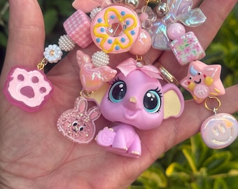 Adorable llavero súper grueso de Littlest Pet Shop.