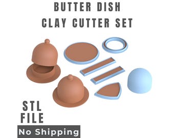 Puede incluir: Un juego de cortadores de arcilla para mantequillera que incluye moldes en forma de cúpula, cortadores circulares, rectangulares y triangulares. Las piezas son de color marrón y azul claro. Texto: BUTTER DISH CLAY CUTTER SET, STL FILE.