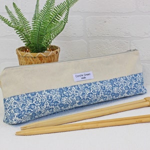 Étui extra long pour aiguilles à tricoter, pochette zippée pour aiguilles à tricoter longues, cadeau fait main pour tricoteurs par Coralie Green Studio UK