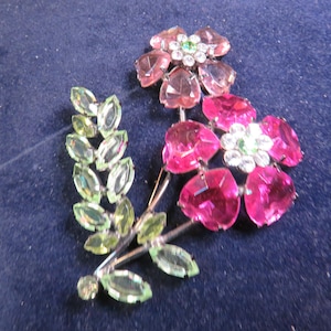 Large Juliana Costume Jewelry Brooch Amethyst & Green W/Rhinestones Floral Design