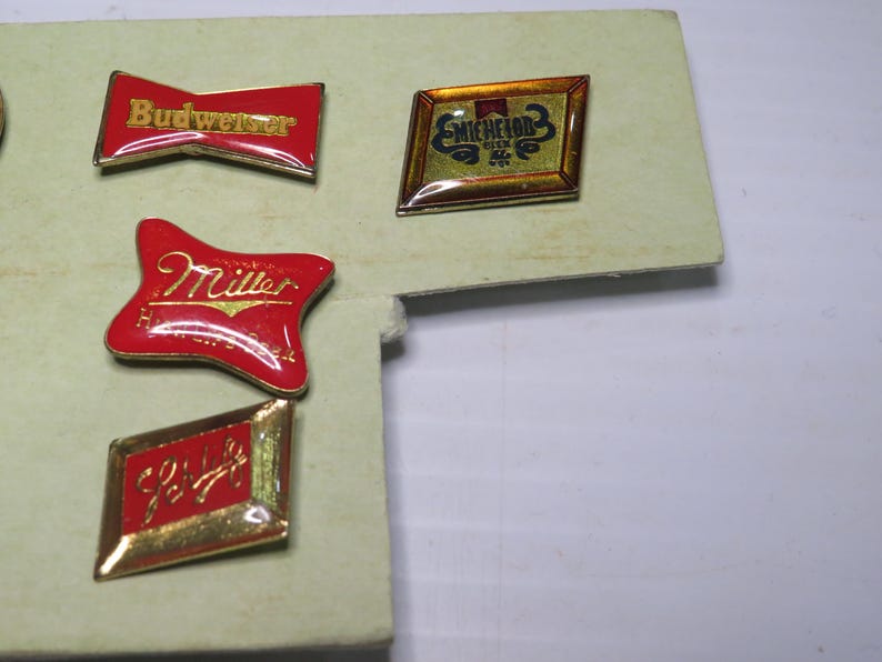 Vintage Lot of 6 Mixed Beer Advertisement Lapel Pins Matts, Miller, Schlitz, Heineken, Michelob & Budweiser image 4