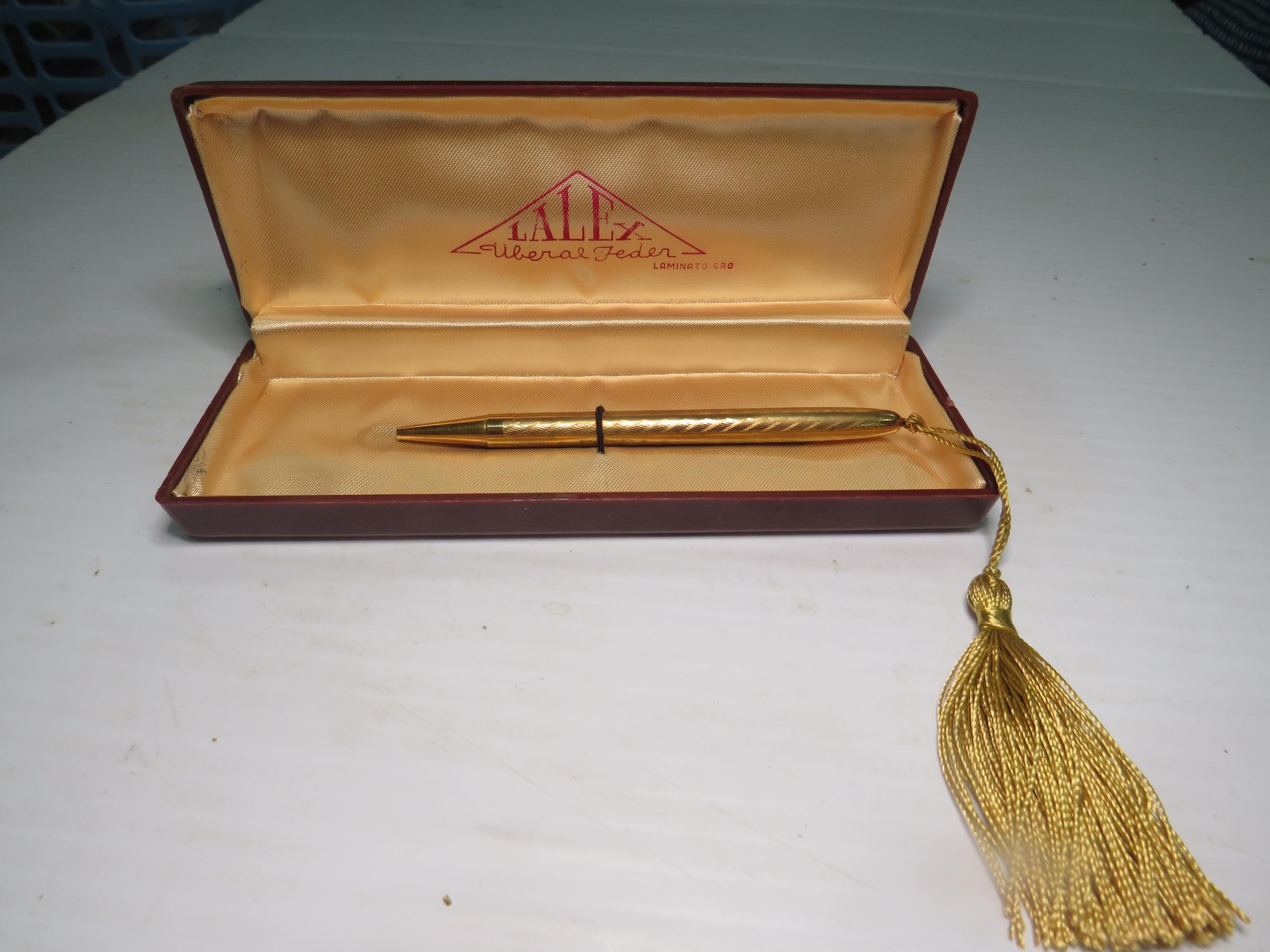 Lalex Pen - Etsy