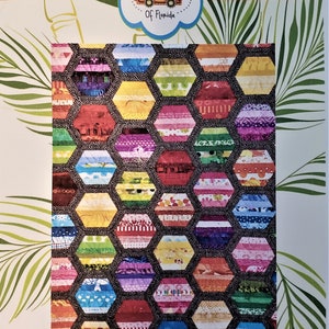 Framed Scrappy Half Hexie Pattern - Download