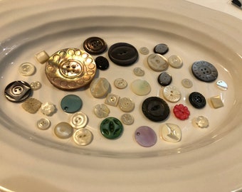 White Mother of Pearl Shell Buttons B07 50 of 10mm 13mm or 15mm Round
