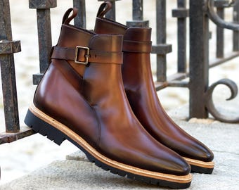 Handgefertigte Lederstiefel in Cognac Braun, Stiefel für einen Anzug
