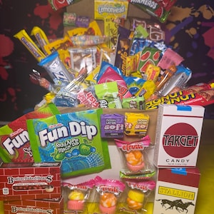 Nostalgic Candy Box! some of your favorites growing up in the 80’s and 90’s