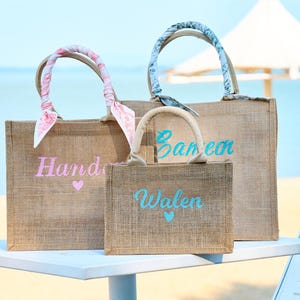 Personalized Bridesmaid Burlap Bag,Embroidered Jute Bag,Bachelorette Party Favor,Custom Bridesmaid Proposal Gift,Mrs Burlap Bag,Beach Tote