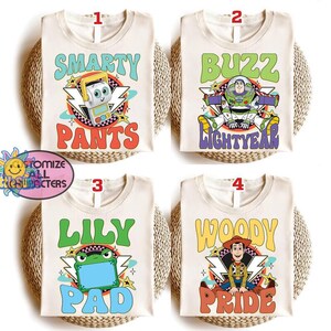 Camiseta de personajes de Toy Story de Pixar en Disneyland, camiseta de Woody, Buzz, Jessie y Bo Peep, camiseta personalizada para grupos, camiseta familiar para viajes a Disney. imagen 2