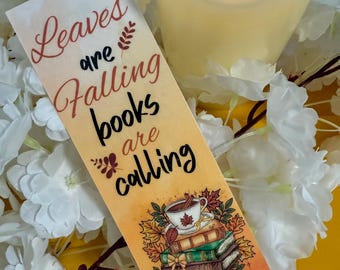 Marcapáginas para amantes de los libros de otoño: Hojas de otoño, cita inspiradora para una lectura acogedora.