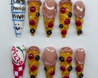 Handgemachte 3D Pizza Liebhaber Aufpressnägel | Peperoni & Olive Foodie Nail Art | Kreative Personalisierte Fake Nägel mit Pizza Box Design