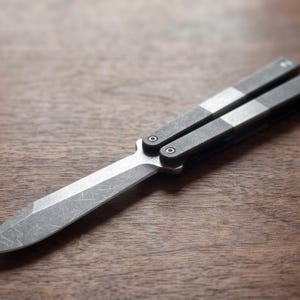 TF2 Butterfly Knife Trainer, 3D Printed Balisong Practice, Gaming-Inspired Flipping Fidget Toy, EDC Gift for Gamers