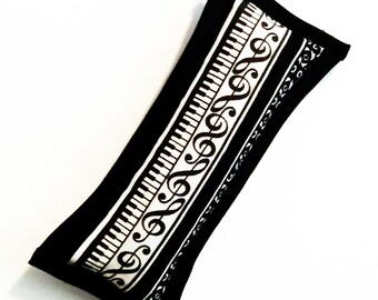 Catnip Piano Toy, Piano Cat Toy, Jazz Cat, Treble Clef Cat Toy, Treble Clef Pillow, Catnip Keyboard, Kitten on the Keys, HERE COMES TREBLE