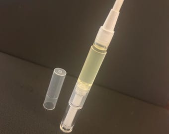 Cuticle oil pen