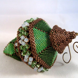 Pattern / Tutorial Beaded Christmas Ornament image 4