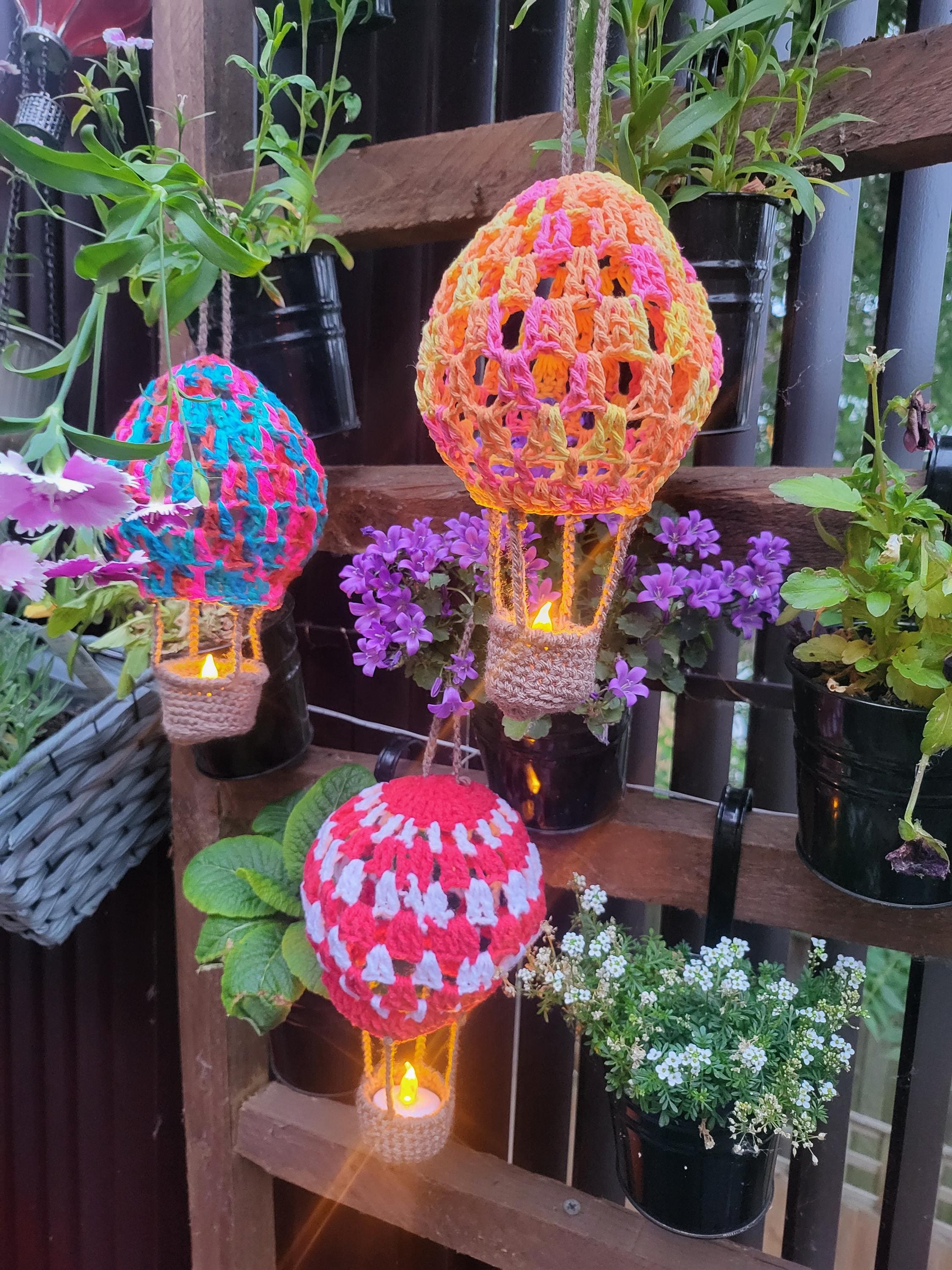 Crochet hanging hot air balloon lights