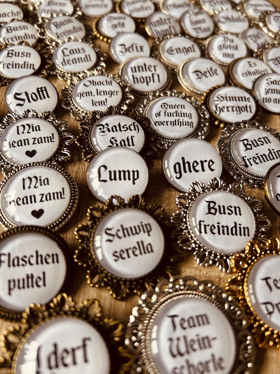 Trachten Broschen aus Metall, Pins, Wiesn Anstecker für Dirndl & Lederhose, Hüte, Caps, Westen, Oktoberfest Accessoire, Junggesellenabschied