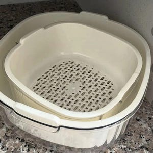 Dubbellaagse zeefkomset – Verdikt plastic vergiet en wasbak voor de keuken