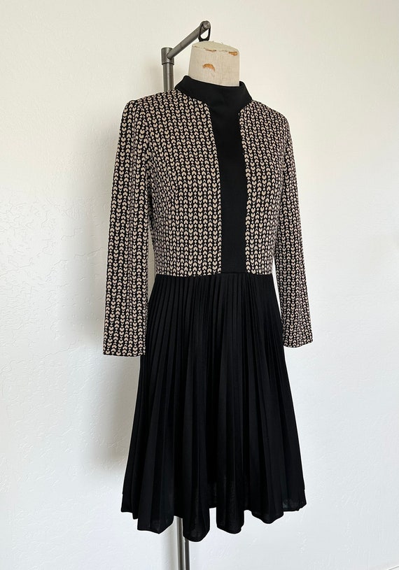 1970’s Vintage Mod Dress Black & Beige Polyester … - image 3