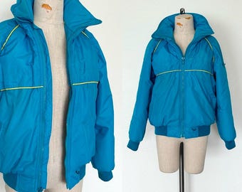 90’s Women's Ski Jacket Vintage Turquoise Nylon Blue Winter Puffer High Neck Zip Up Coat - M/L