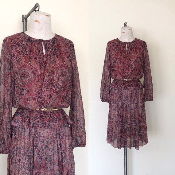 Vintage 1970's dress rust BROWN PAISLEY print sem… - image 1