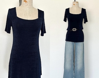 Top in maglia elasticizzata blu navy anni '90, scollo quadrato vintage, maniche corte, lunghezza lunga, prodotto negli Stati Uniti - Taglia S