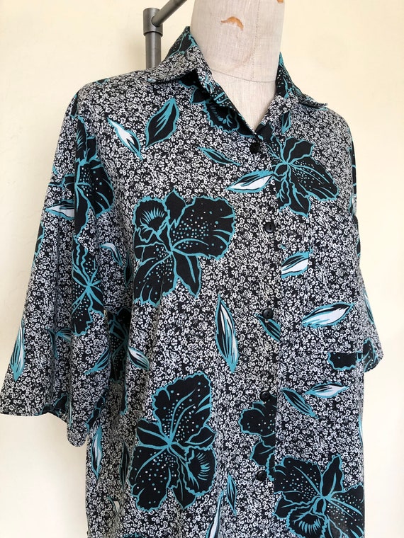 80’s Hawaiian Shirt Vintage Hibiscus Print Short … - image 5