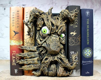 Tree Monster Book Nook | Fantasy Booknook | Book Lovers | Bookworm Gifts | Bookish | 3D Printed | Fantasy Fans | Book Shelf Insert