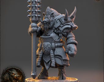 Könnte beinhalten: Eine detaillierte graue Miniaturfigur eines Eber-ähnlichen Kriegers, der einen mit Stacheln besetzten Streitkolben hält. Die Figur ist mit Rüstung bekleidet und steht auf einem dekorativen Sockel. Der Text "DAYBREAK MINIATURES" und "THE COVENANT BLACKTHORN" sind sichtbar.