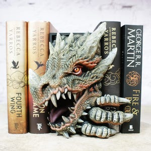 Dragon Book Nook | Fantasy Booknook | Book Lovers | Bookworm Gifts | Bookish | 3D Printed | Fantasy Fans | Book Shelf Insert