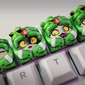 Fantasy Keycap Medusa Hand-Painted | Resin Keycap | Keyboard Accessories | Keycap For Gamers | Nerdy Keyboard Accessory | Geeky Keycap