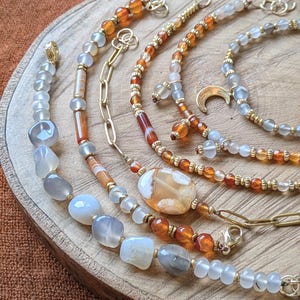 Bracelet Stack Pierre Naturelle, Plaqué Or 18kt, Cornaline Agate Pierre de Lune, Nugget, Breloque Lune, Bijou Bohème, fait main, Ida