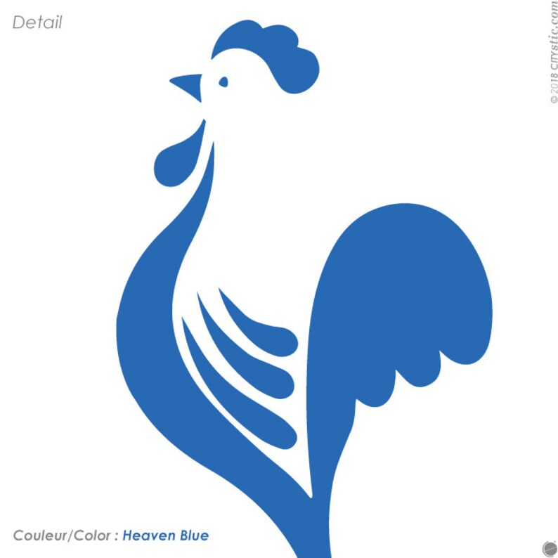 Puede incluir: Una ilustraci&oacute;n estilizada de un gallo azul con un contorno blanco. El gallo est&aacute; mirando hacia la derecha y tiene una cresta y una papada. El texto "Couleur/Color: Heaven Blue" est&aacute; debajo del gallo.