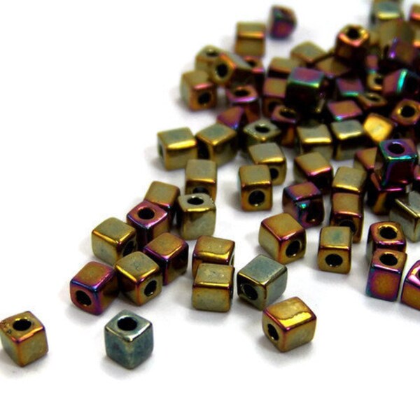 Perline cubo di vetro da 4 mm, fuschia metallica, cubi Miyuki, 200 perline (422SB)