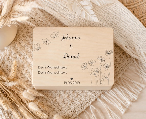 Personalisiertes Geschenk für Paare | Erinnerungskiste mit Namen, Datum & Wunschtext | Jahrestag, Hochzeit oder Beziehung