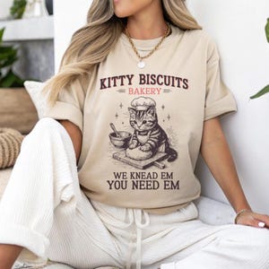 We Knead Em You Knead Em, shirt grappige kat bakken, katteneigenaar, shirt schattige kat, grappig kattenliefhebber cadeau, retro vintage kattenshirt, cadeau kat moeder,