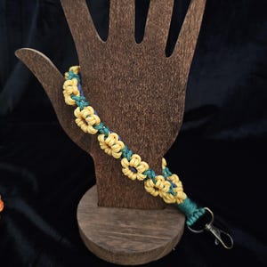 Sunflower wristlet keychain