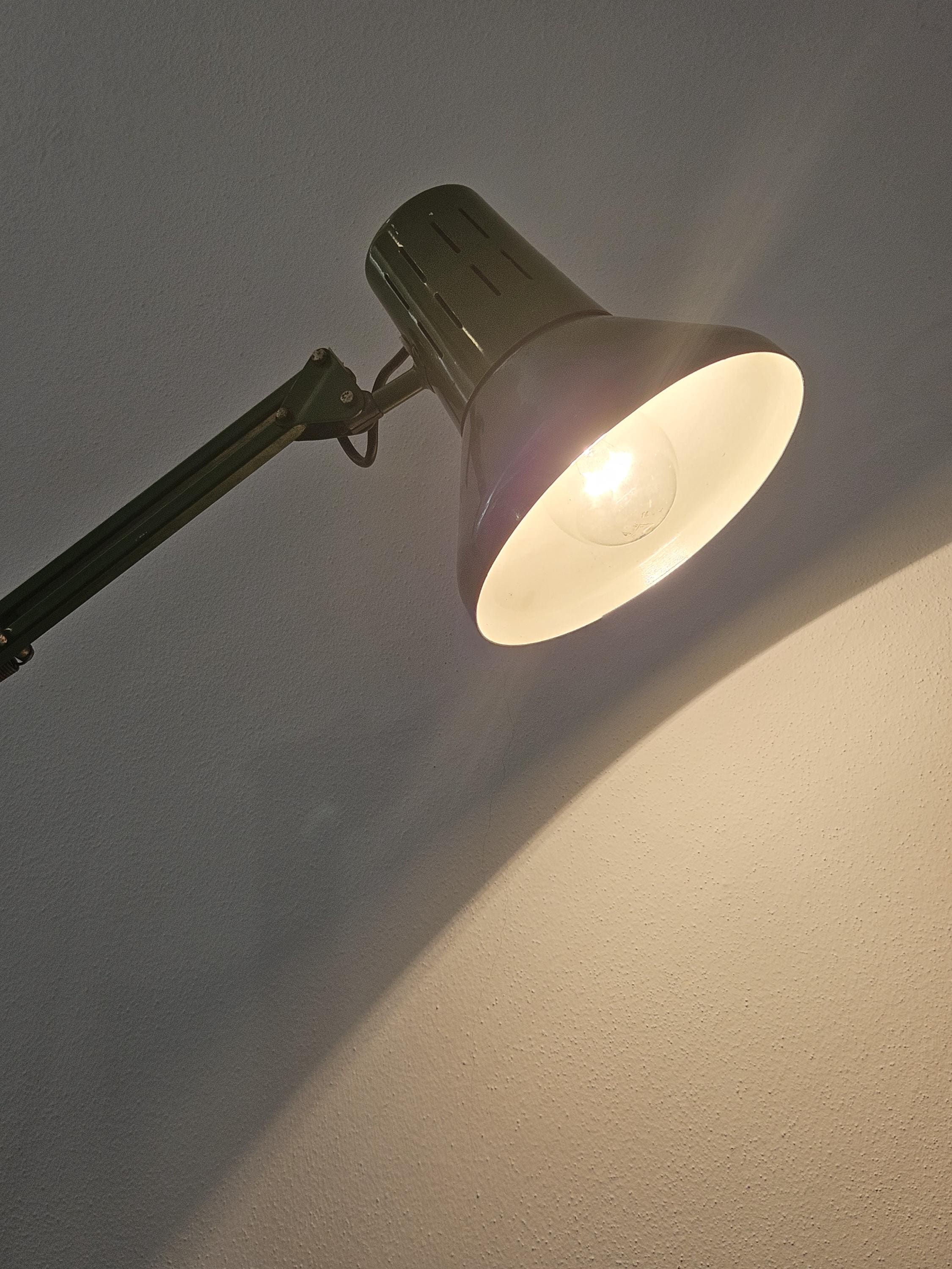Vintage green architectural desk lamp – 1970s industrial swing arm clamp light – mid-century style for studio or workspace