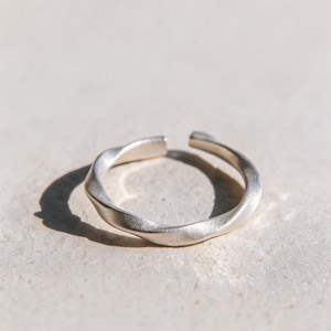 Sterling Silver Mobius TwistedRing,Sterling Silver Jewelry,Eternity Ring,Infinity Handmade Jewelry,AdjustableMobius Ring,Silver Wedding Band