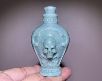 Calavera tallada a mano en botella de jade verde: Sanación con cristales, decoración del hogar (8,6 cm)