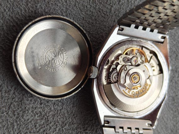 Technos Capri  Automatic Barrel-shaped date Plaid… - image 10