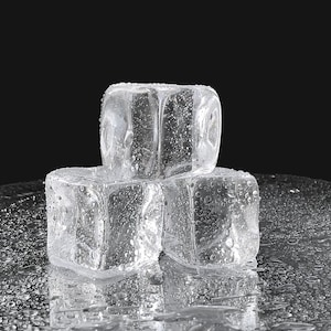 Handmade 3×3 cm Clear Fake Ice Cubes – Realistic Resin Ice for Film, Photography, Styling & Events