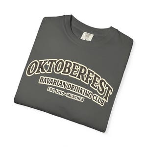 Camiseta Comfort Colors Pepper Chili Oktoberfest Bavarian Drinking Club / Camiseta para hombre del festival de la cerveza imagen 4